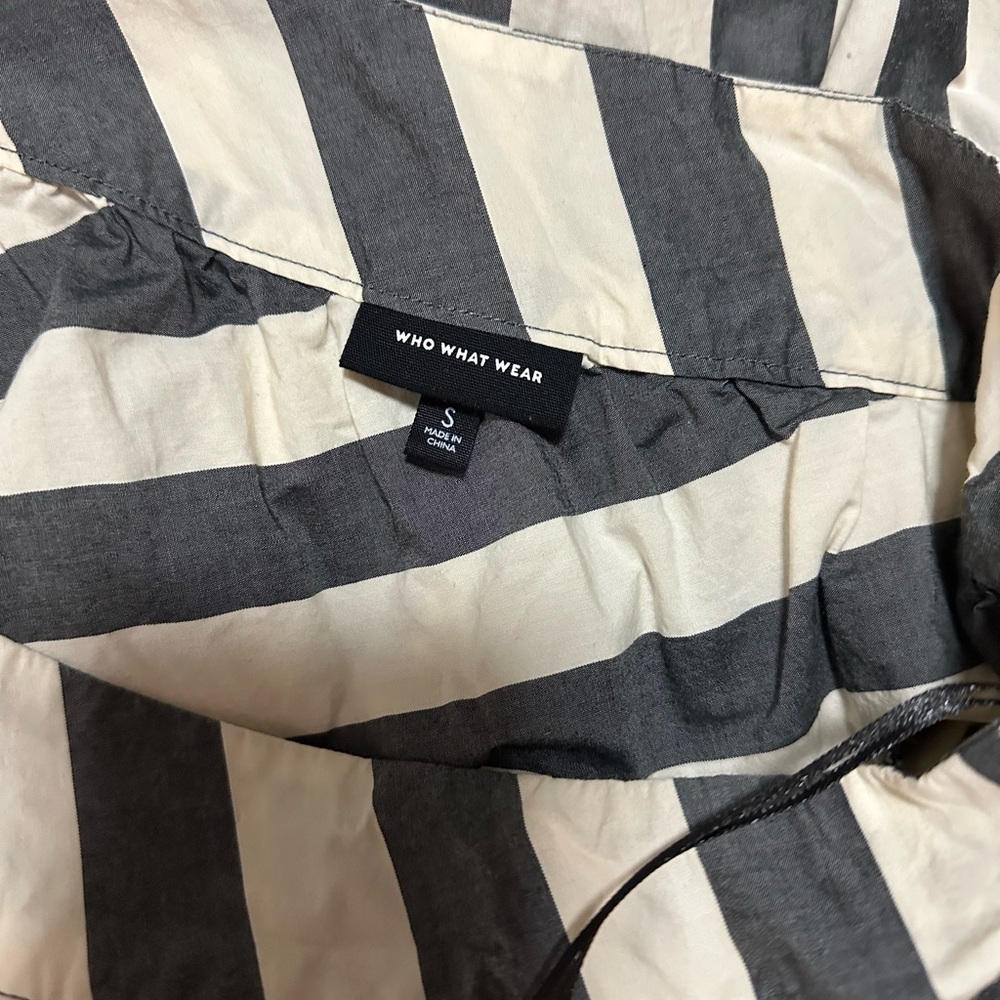 💕4 for $12 Sale!💕 Who What Wear Striped One Shoulder Dress - Picture 4 of 4